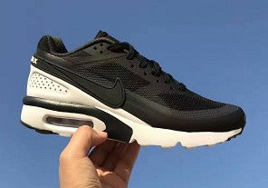 動感生活，品質隨行 精品休閑運動鞋與正品運動服，守護您的每一步